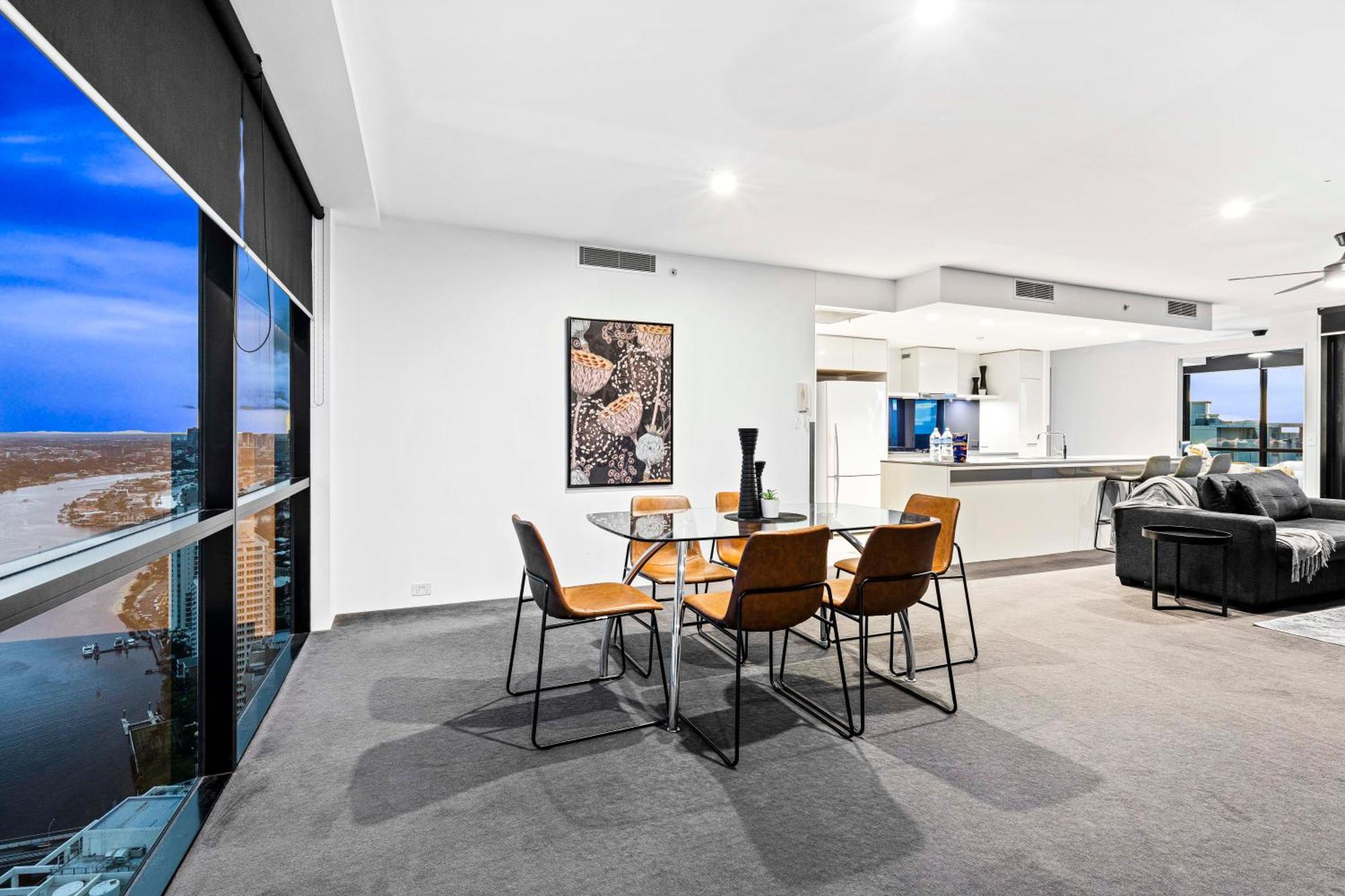 Circle On Cavill - Self Contained & Privately Managed Apartments - Wow Stay Gold Coast Exterior foto