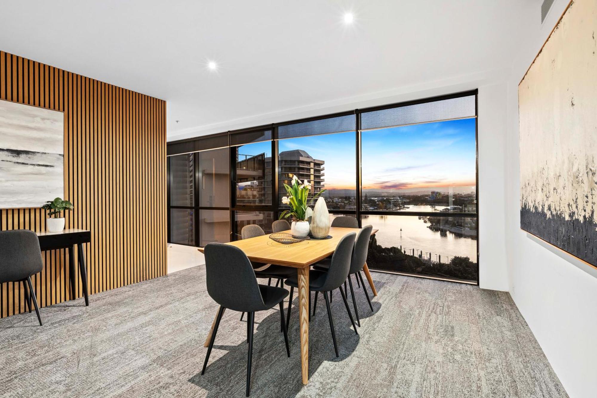 Circle On Cavill - Self Contained & Privately Managed Apartments - Wow Stay Gold Coast Exterior foto