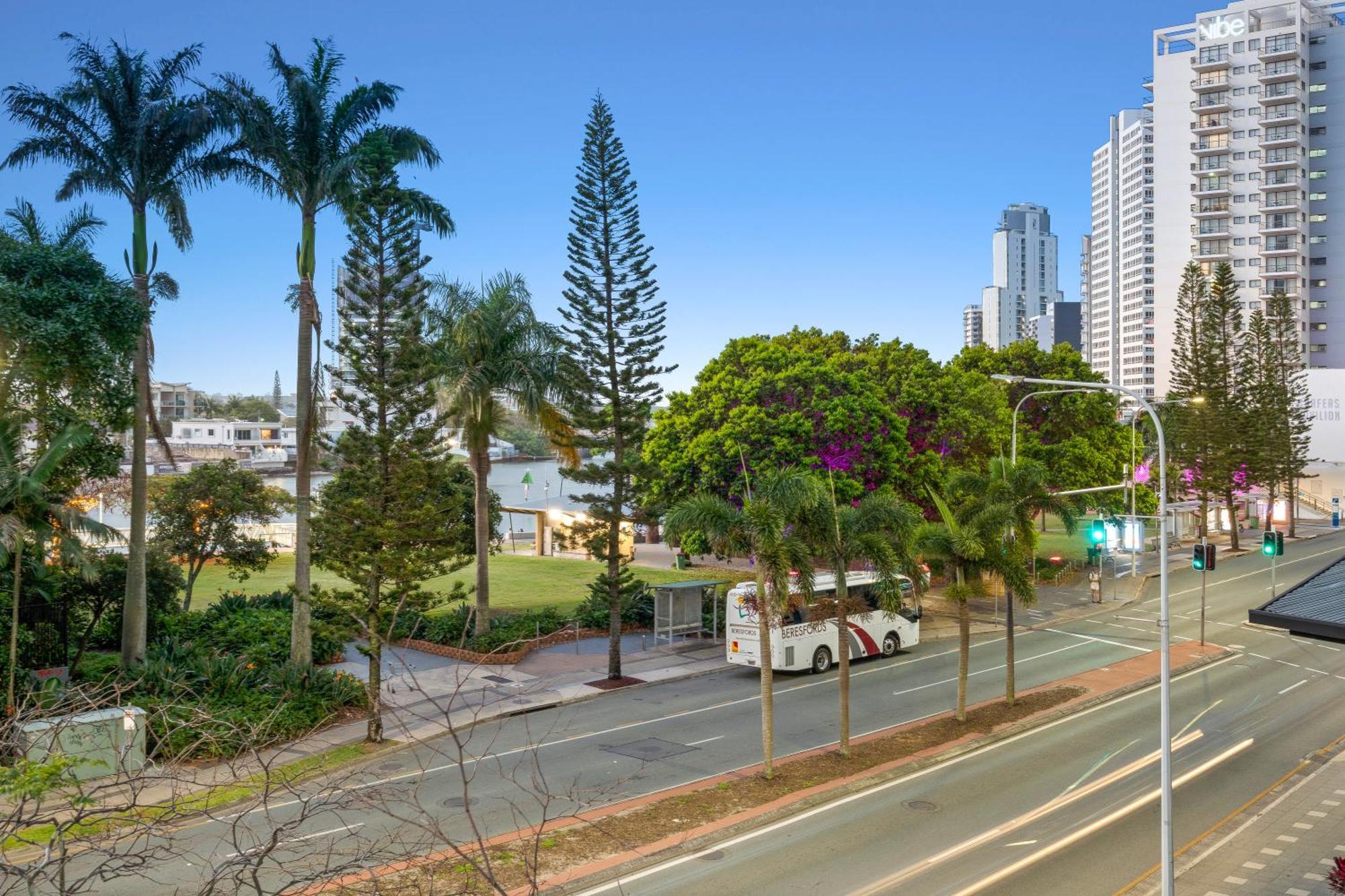 Circle On Cavill - Self Contained & Privately Managed Apartments - Wow Stay Gold Coast Exterior foto