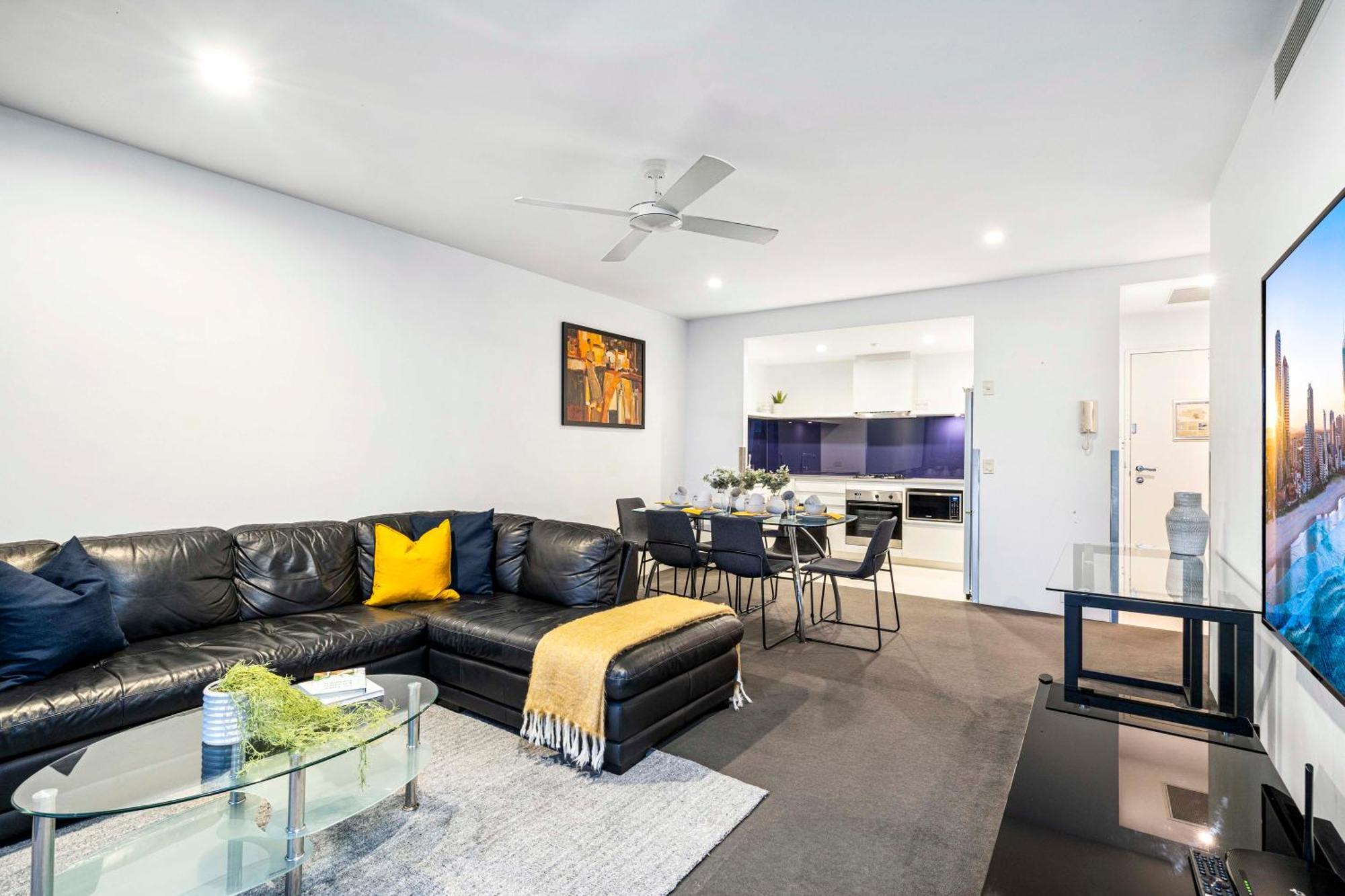 Circle On Cavill - Self Contained & Privately Managed Apartments - Wow Stay Gold Coast Exterior foto